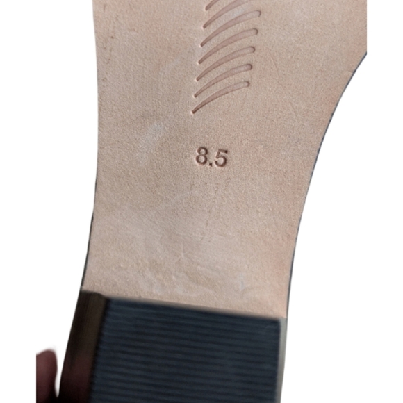 Paige White Leather Ankle Booties Size 8.5 Pointed Toe Block Heel - Picture 12 of 12